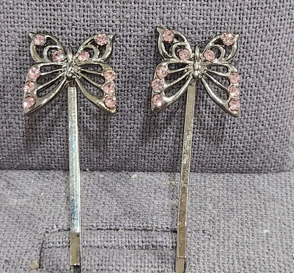 VTG Pink Rhinestones Silver Pair of Butterflies Hair Pins Lightweight Metal